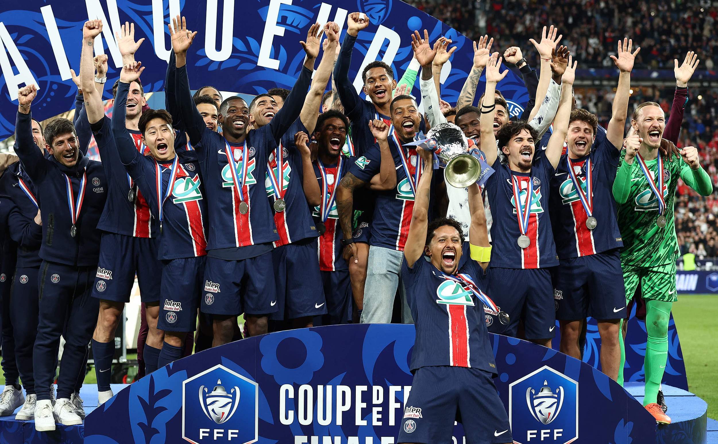 开元体育-国际比赛日欧超杯焦点战，波尔图遗憾出局，压力陡增，临场指挥获称赞的简单介绍