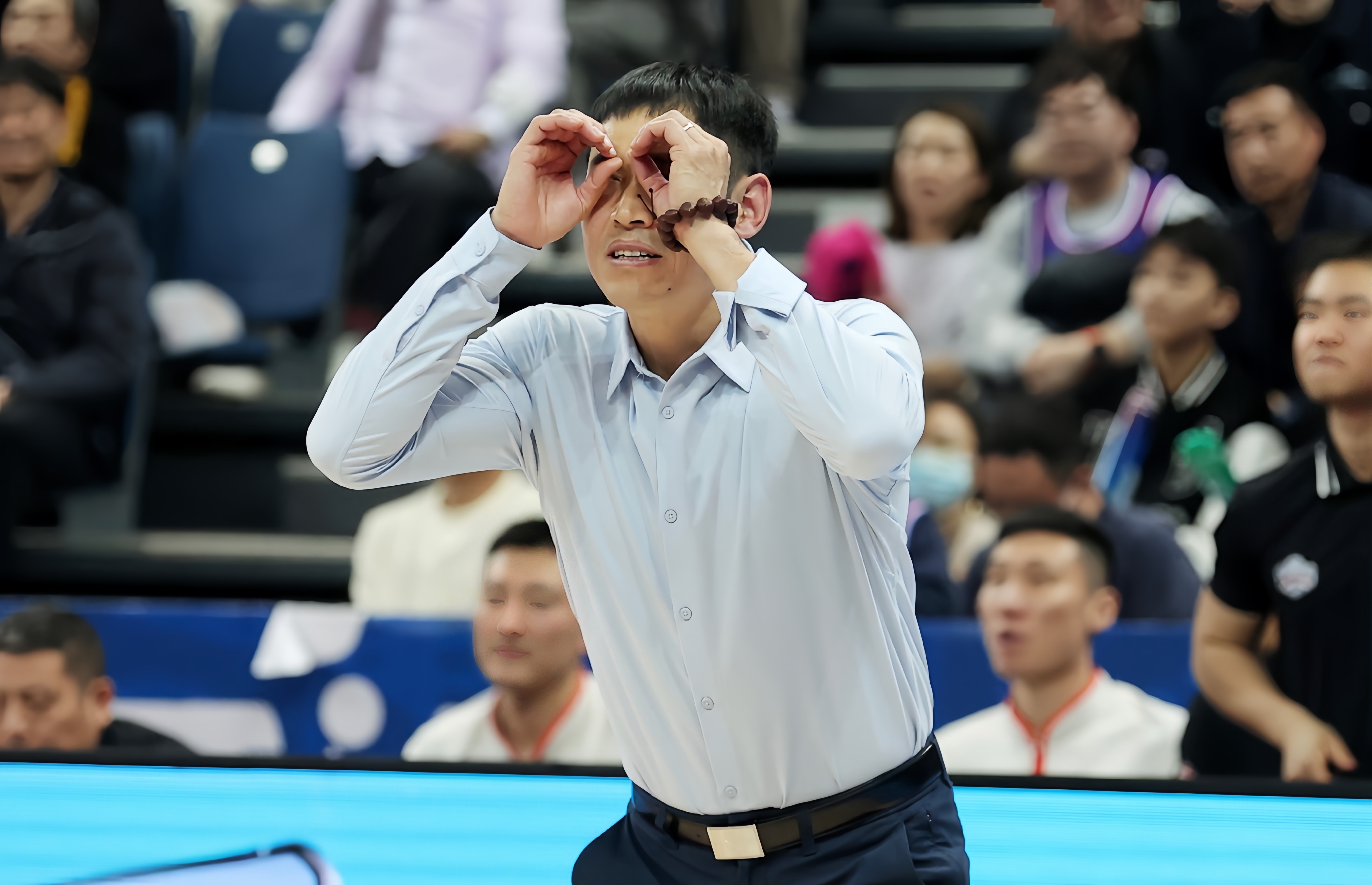 开元体育-广东宏远国际比赛日豪取连胜;志在欧篮联名次提升;赛场秩序良好;纪律约束更严格的简单介绍