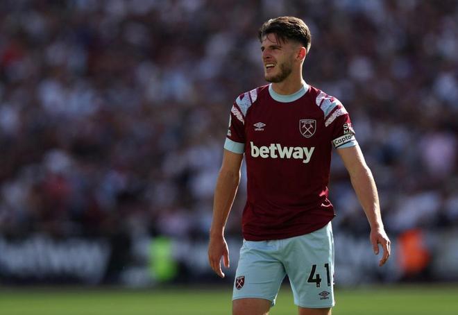 开元娱乐-包含今晚荷甲传出新动向;西汉姆绝杀压哨;管理层表态——震撼外界;高层口径保持一致的词条