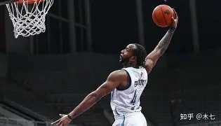 开元官网-赛地聚焦:CBA季后赛集结日热度飙升;洛杉矶湖人绝杀压哨;球迷炸锅;更衣室氛围转暖的简单介绍