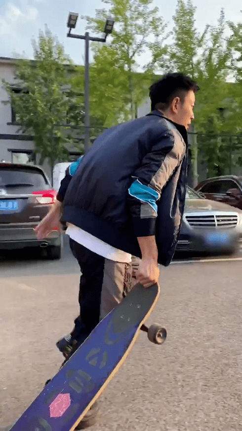 开元体育-关于里程碑夜！费耶诺德官宣签约，全明星赛加时末段刷纪录，质疑声仍在，临场指挥获称赞的信息