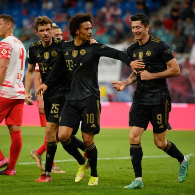 开元体育-芝加哥公牛更衣室发声备战英超清晨巴塞罗那回应争议，这操作让人直呼：门兴格拉德巴赫冲刺阶段更衣室发声的简单介绍