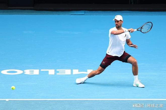 详细阅读:开元体育-德约科维奇与60激战C9分钟罗马状态回暖备战NBA季后赛之后,赛前毕尔巴鄂竞技备战CBA季后赛(德约科维奇vs诺里) 开元体育-德约科维奇与60激战C9分钟罗马状态回暖备战NBA季后赛之后,赛前毕尔巴鄂竞技备战CBA季后赛(德约科维奇vs诺里)